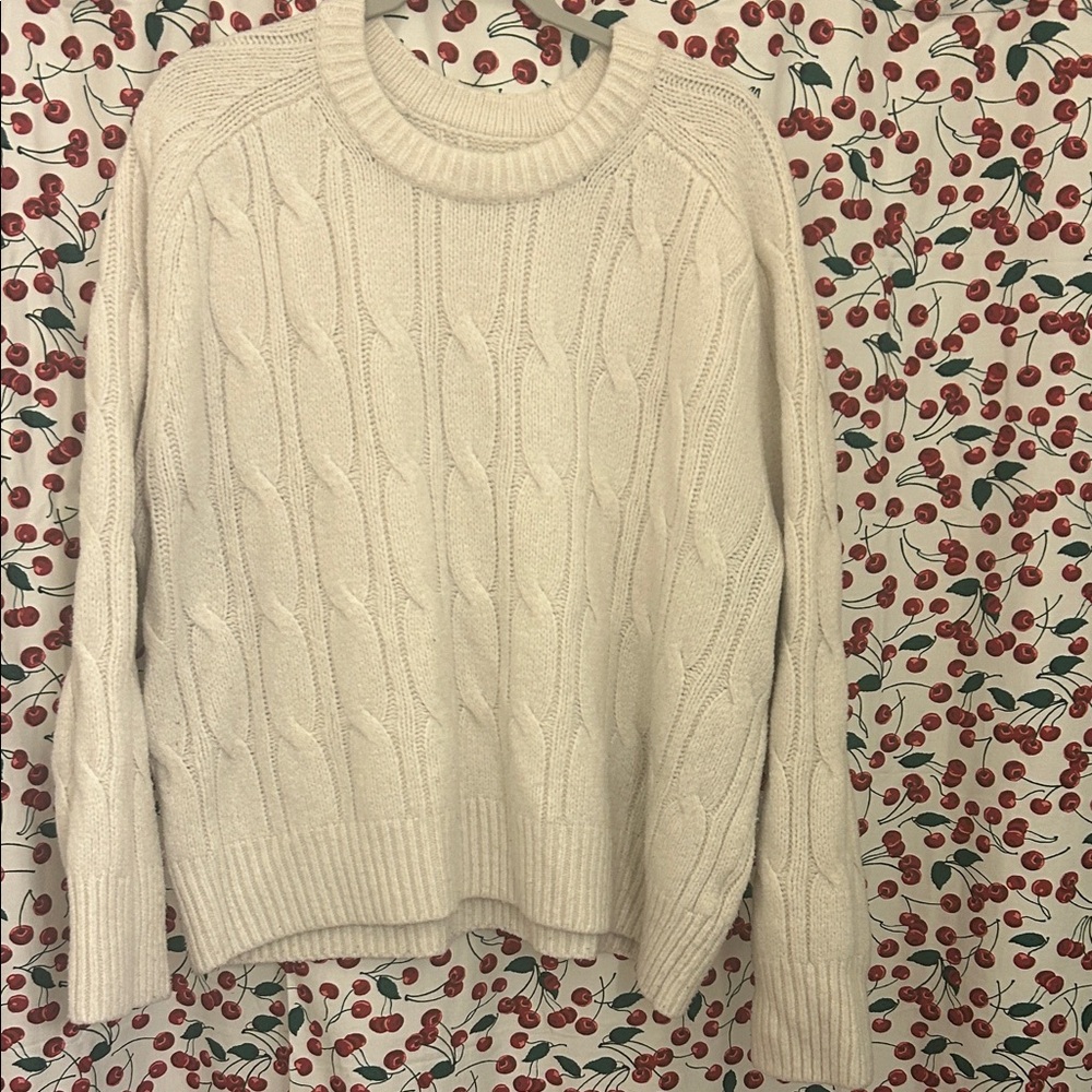 Abercrombie & Fitch Cream Cable Knit Sweater